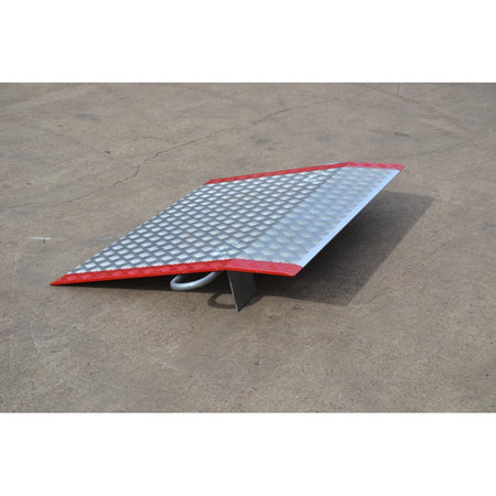 Thorworld Aluminium Dockplate — DSC_0400.jpg