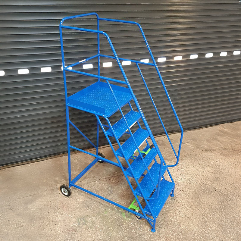 Klime-Ezee Heavy-Duty Mobile Step - KC Supply